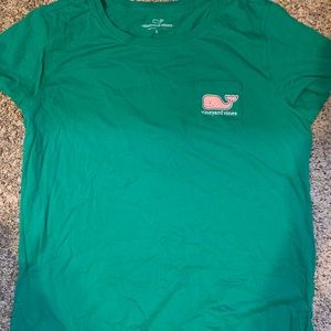 Vineyard vines tee